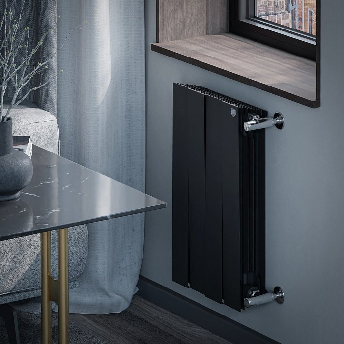 Биметаллический радиатор отопления Royal Thermo PianoForte 500 черный 4 секции в ДНР