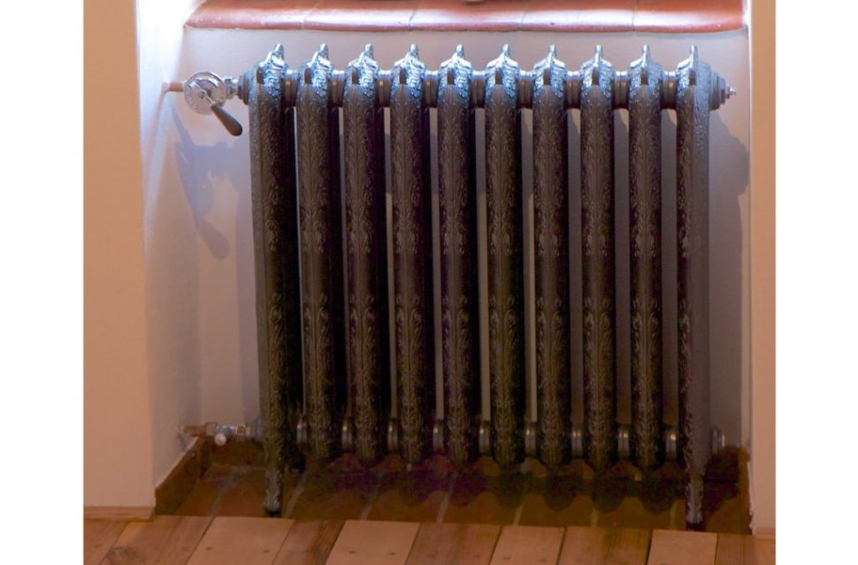 Чугунный радиатор отопления RETROstyle Радимакс Bristol M 600 8 секций в ДНР